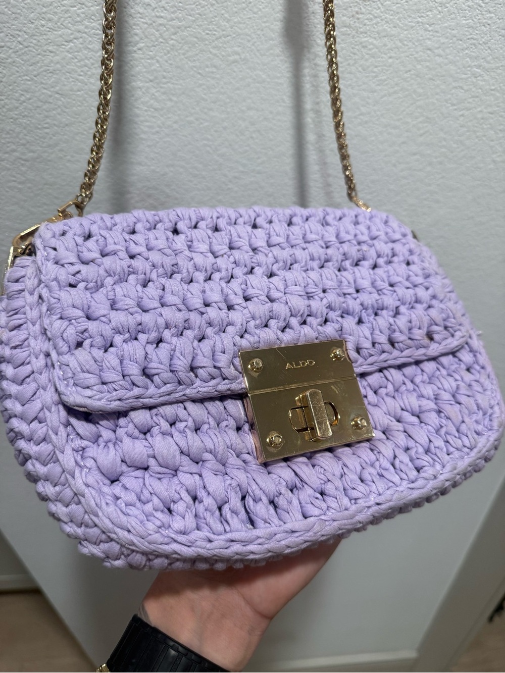 Crochetta crochet Light Purple Crochet Crossbody Bag NWT Gold Chain ALDO